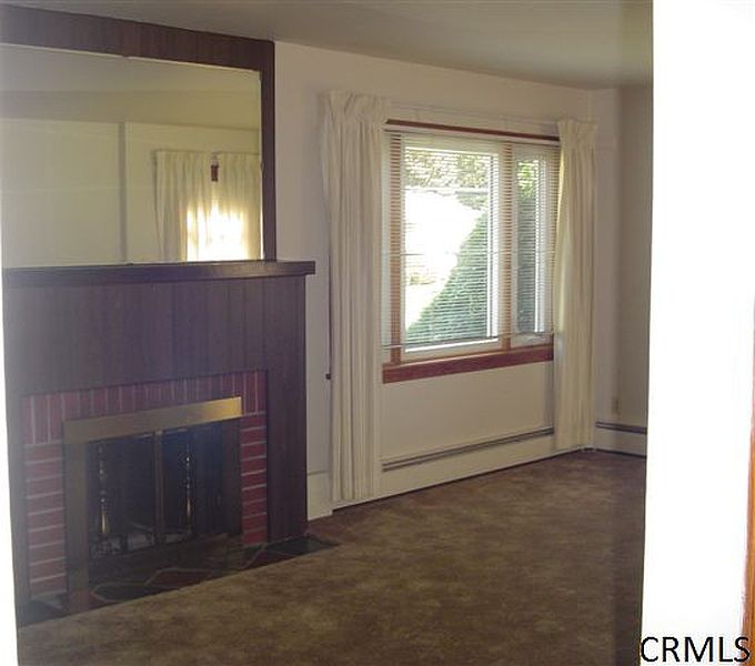 4th image of 31 WASHINGTON Avenue