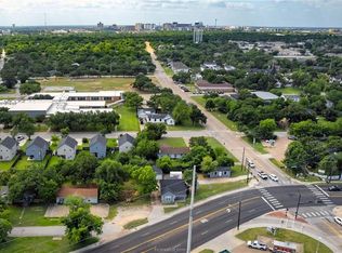 411 Sulphur Springs Rd, Bryan, TX 77801