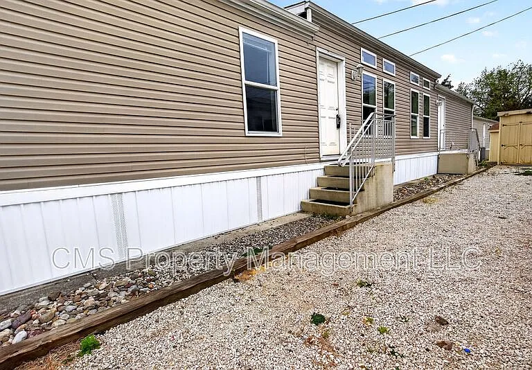 15 W Redwood Ave #7 — Photo 2