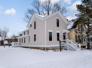 273 N Spring St, Elgin, IL 60120