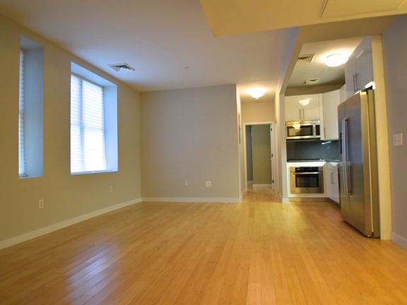 2nd image of 479 W 152nd St APT 1B