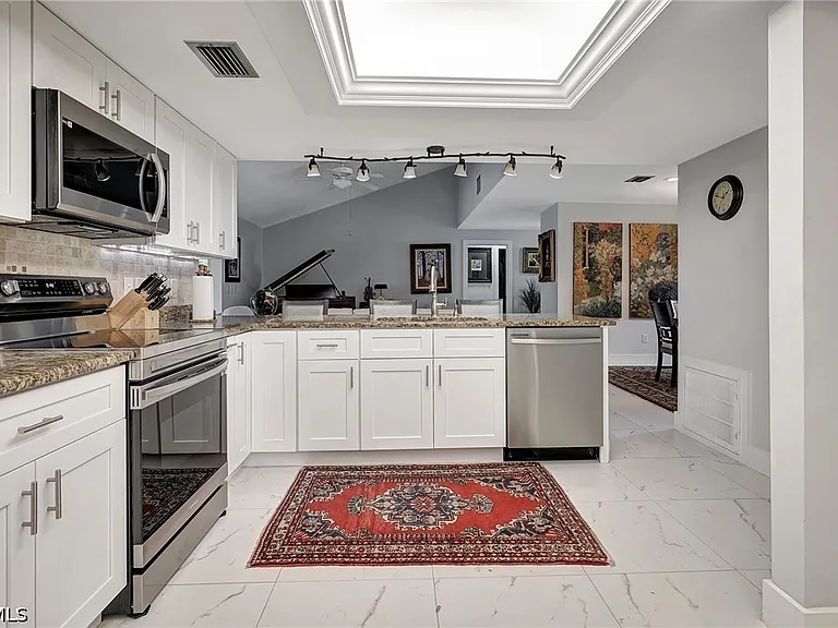 787 Overriver Dr — Photo 14