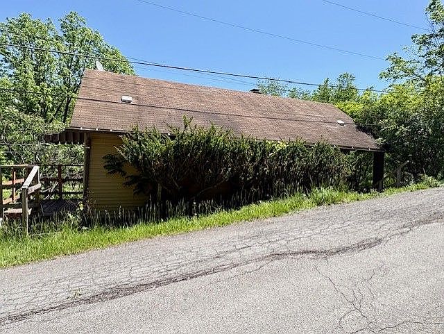 1st image of 1611 Crawford Rd