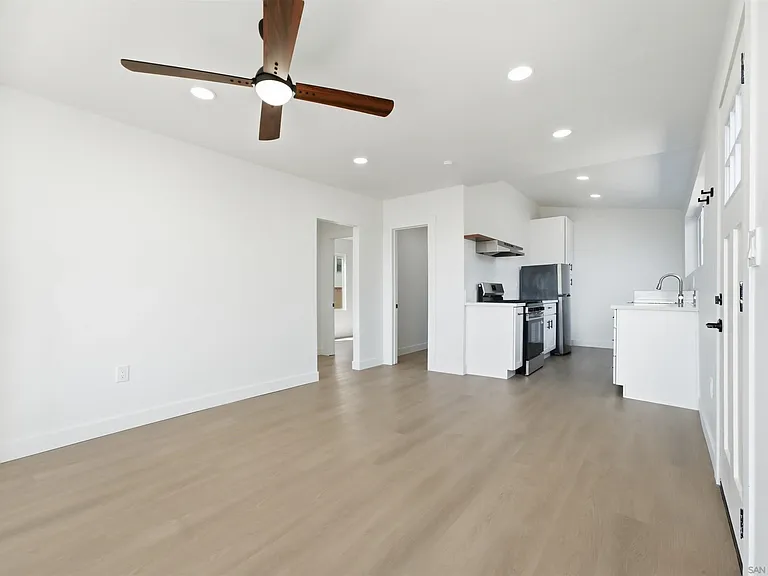 2844 State St — Photo 5
