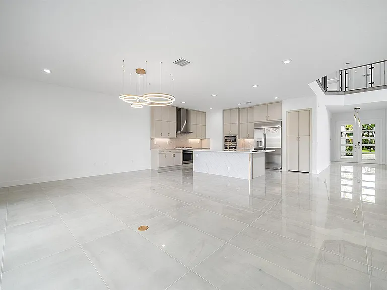 8561 Crystal Downs Ave — Photo 17