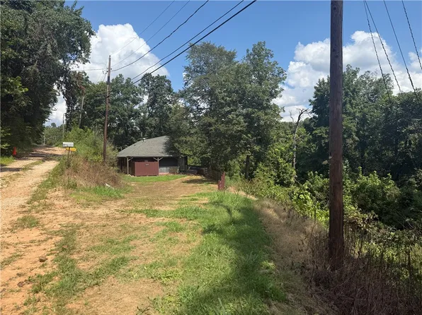 (undisclosed Address), Rogers, AR 72758