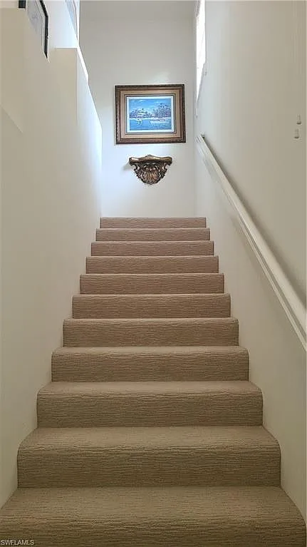 3 bed, 2.0 bath, 1656 sqft, $4,000 — Photo 2