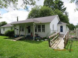 8387 Glade Valley Rd, Ennice, NC 28623