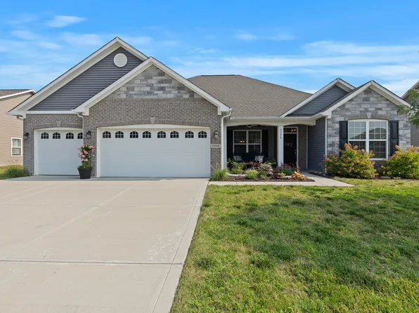 9394 Foudray Cir N, Avon, IN 46123