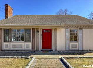 118 Harvester Rd, Fairfield, CT 06825