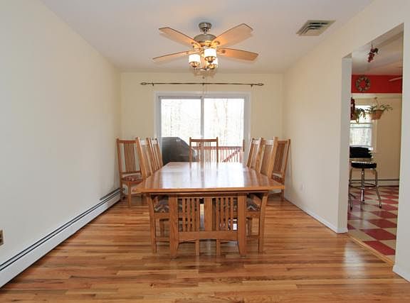 4th image of 2604 Gregory St
