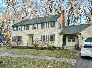 12 Carriage Dr, Lexington, MA 02420
