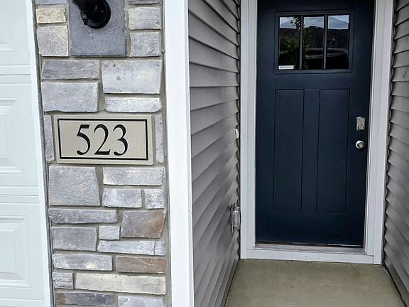 2nd image of 523 Kinley Dr #1