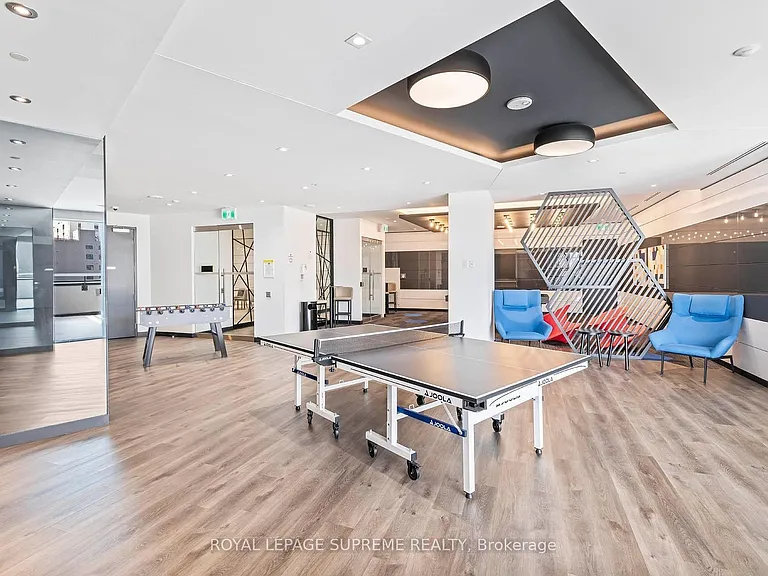 159 Wellesley St E #1507 — Photo 18
