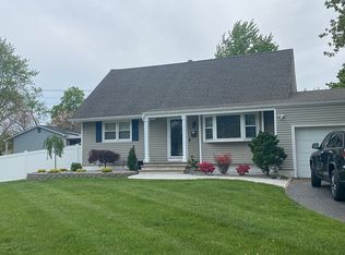 2 Steven Pl, Jackson, NJ 08527