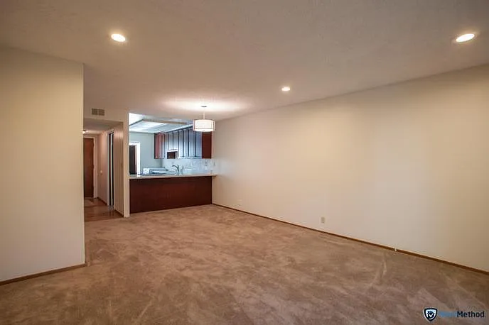 Nicely Upgraded 2 Bedroom 2 Bathroom Condo Available Now! — Photo 3