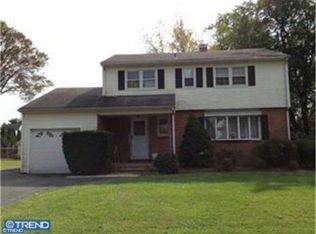 15 Rockland Rd, Ewing, NJ 08638