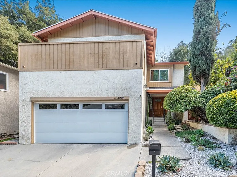 4208 Morro Dr — Photo 3