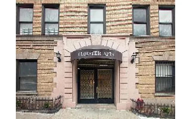 Sold by Douglas Elliman | media 7