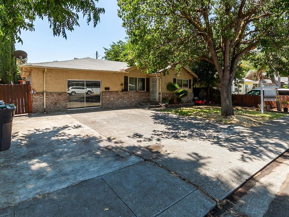 1st image of 2204 Oxford Way