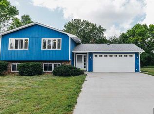 203 Park Ave N, Vernon Center, MN 56090