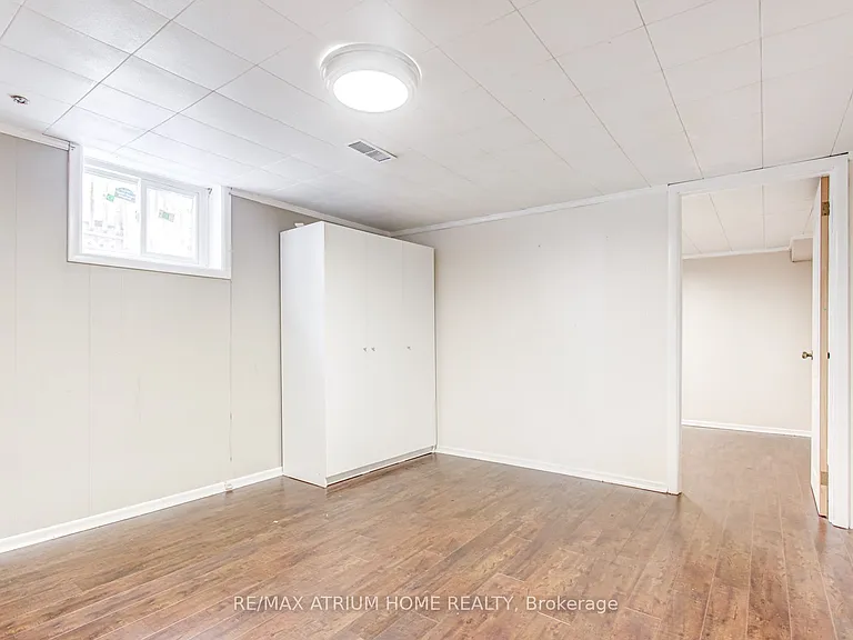 18 Arran Cres #BASEMENT — Photo 3