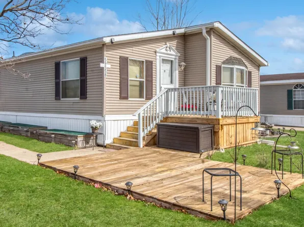 59558 Hardy Ln, New Haven, MI 48048