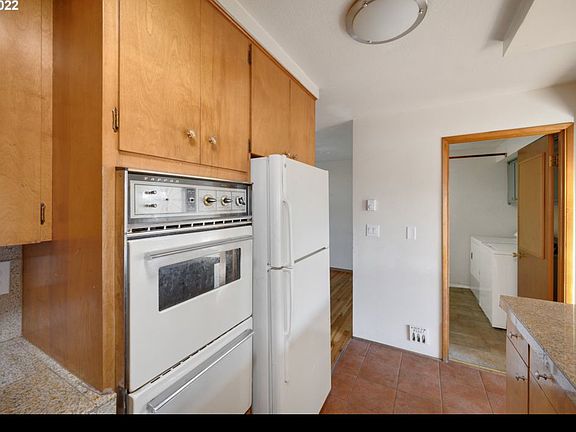 2nd image of 1308 SW Melrose Ave #2X1