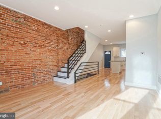 2211 Titan St, Philadelphia, PA 19146