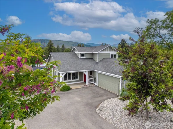 811 Castle Avenue, Winthrop, WA 98862