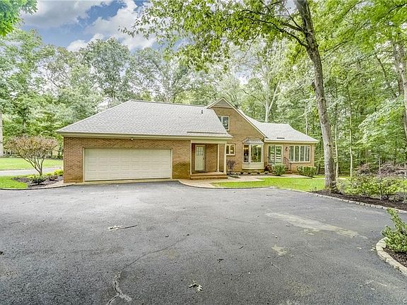 3rd image of 508 Kilmarnock Dr