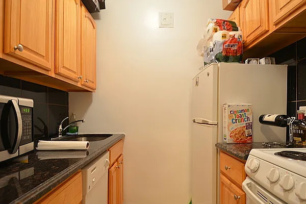 Rented by Keller Williams NYC | media 9