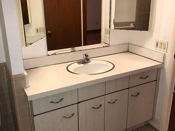 5th image of 20807 Nill St #7