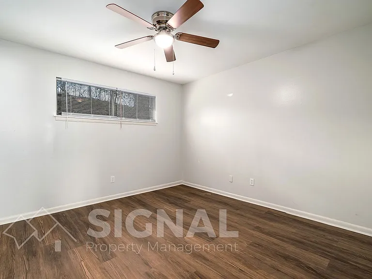 420 78th St S #G — Photo 13