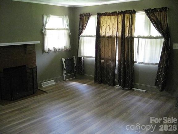 5th image of 1317 2nd St