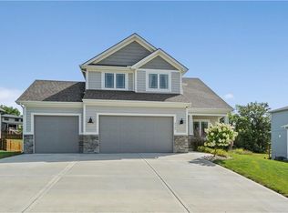 2305 Dovecott Dr, Kearney, MO 64068