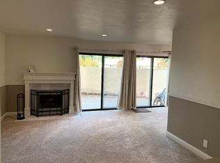 8170 Westwood Dr APT 5, Gilroy, CA 95020