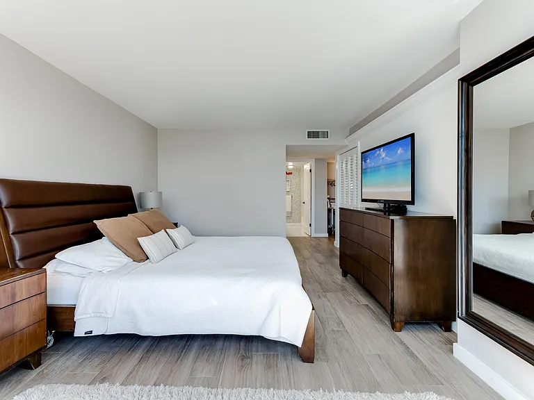1901 Brickell Ave #B1809 — Photo 25