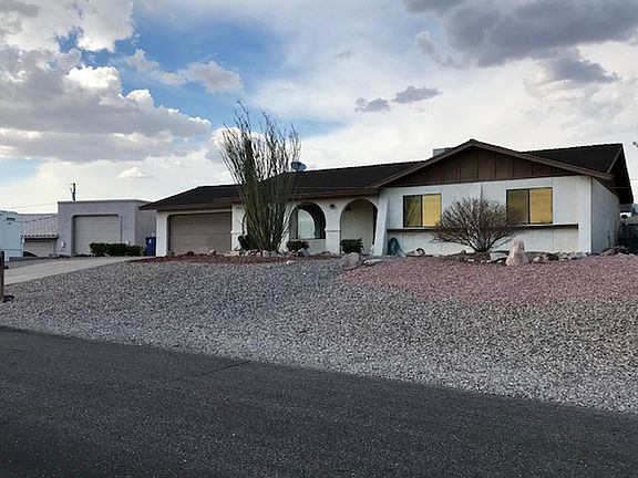 2nd image of 2961 Indian Springs Dr