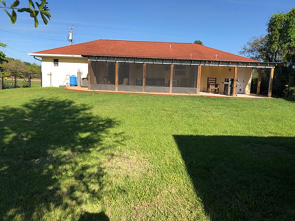 4th image of 134 Marshall Ave