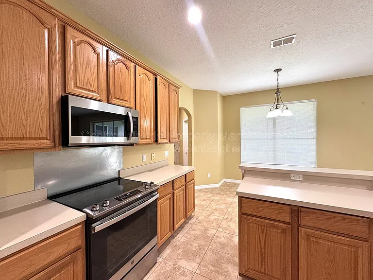 10118 Shortwood Ln — Photo 10