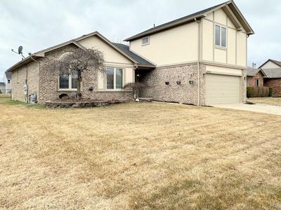 54795 Bradshaw Dr, New Baltimore, MI, 48047