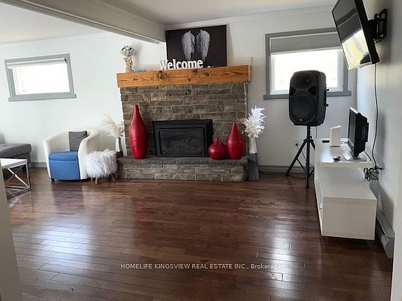 3rd image of 488 Kennedy Dr