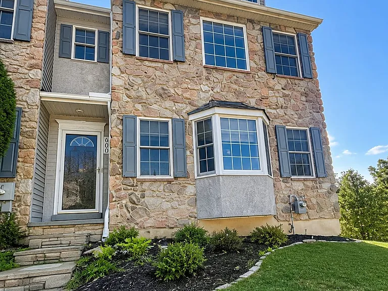 600 Bowers Dr — Photo 1