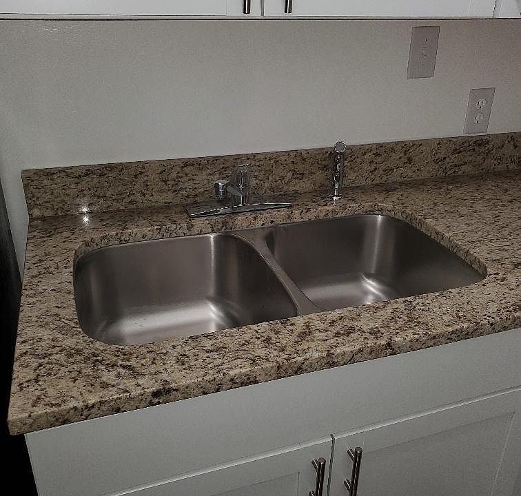 1st image of 6240 Weston Ct