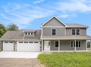 2141 N 35th St, Galesburg, MI 49053