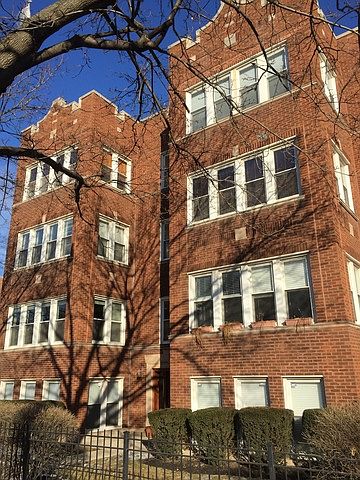 1st image of 4453 N Rockwell St APT 2
