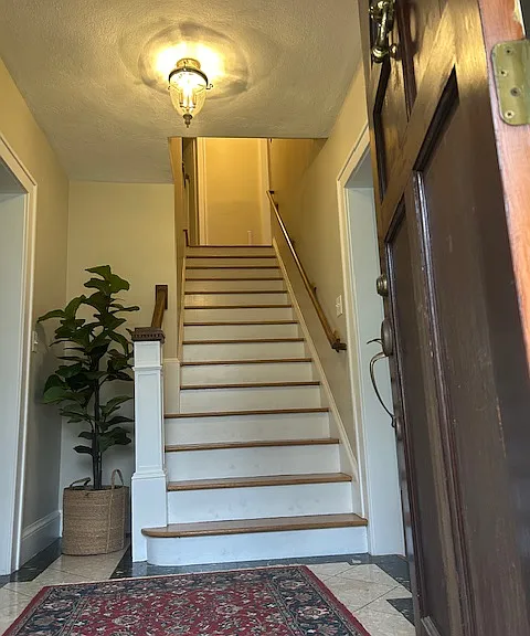 all 4 bedrooms and 2 full baths are found upstairs
