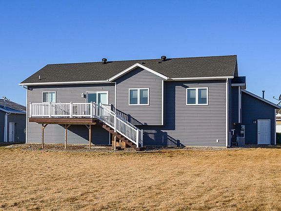 2nd image of 1904 Ridge Dr SE