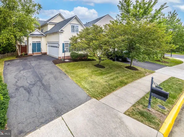 21934 Windover Dr, Ashburn, VA 20148